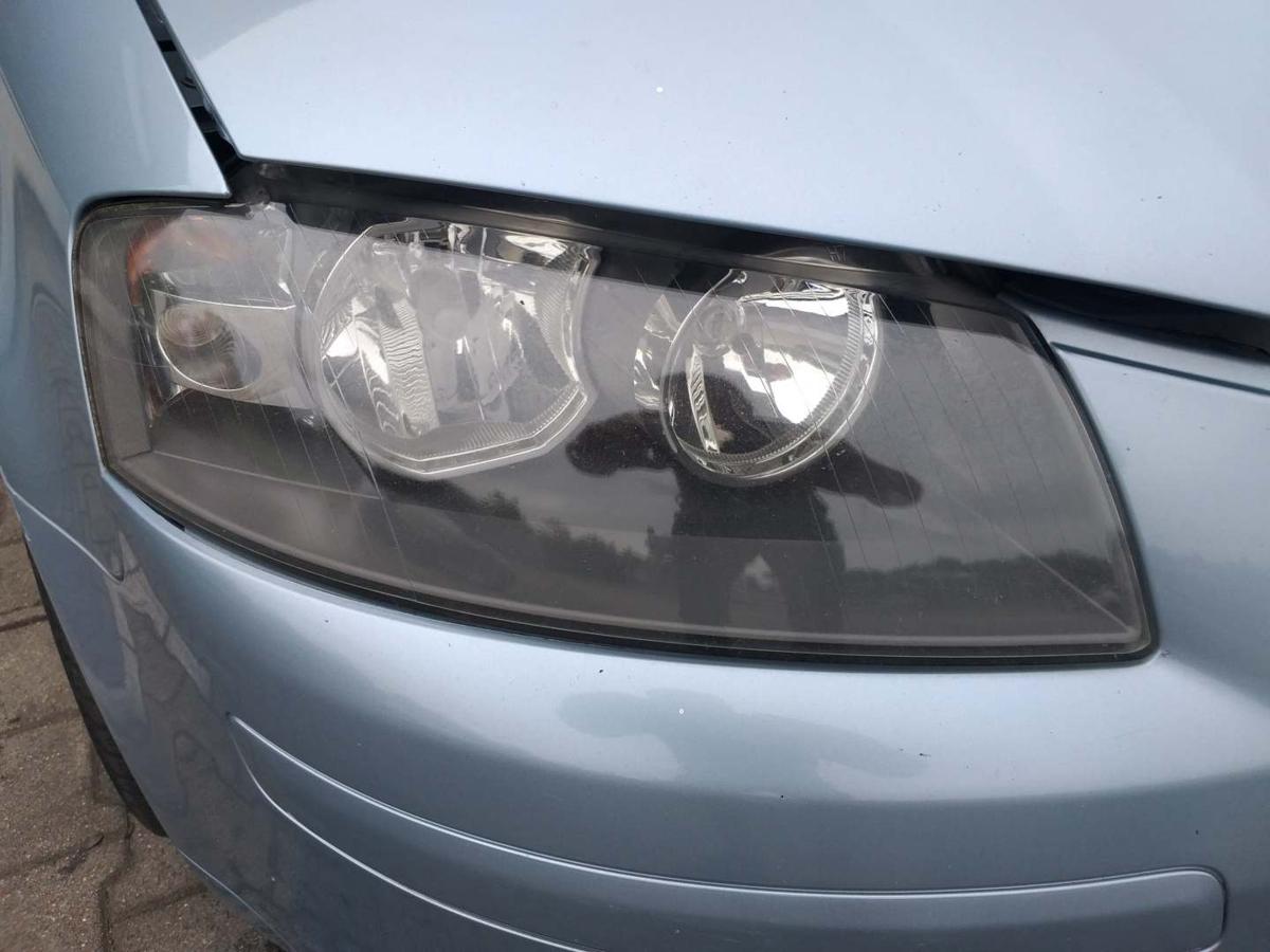 Audi A3 8P original Scheinwerfer vorn rechts Halogen Bj.2004